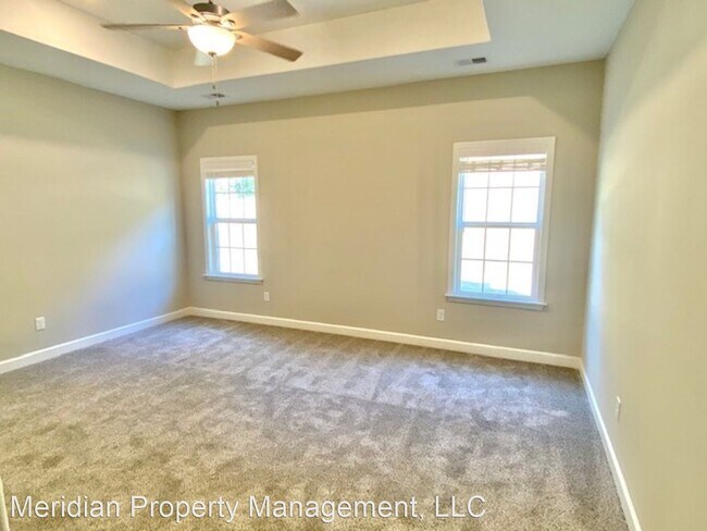 Building Photo - 4 br, 2.5 bath House - 5576 Tucker Landing