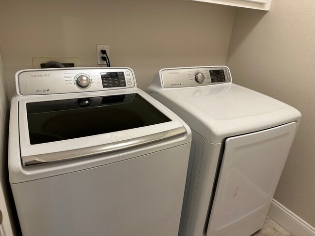 Building Photo - 16 Shelburne St