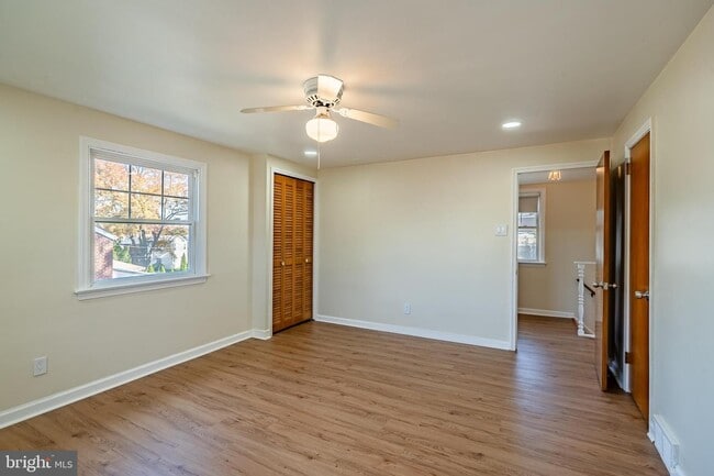 Building Photo - 33 Sterner Ave