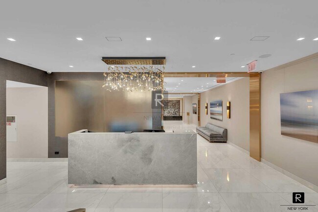 Building Photo - 150 W 51st St