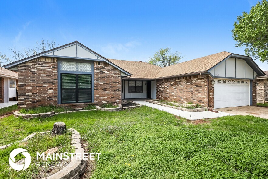 Building Photo - 11225 Cimarron Dr