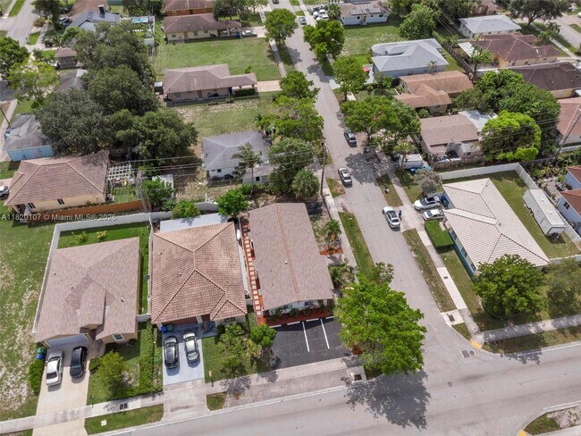Building Photo - 1430 NW 27th Ave