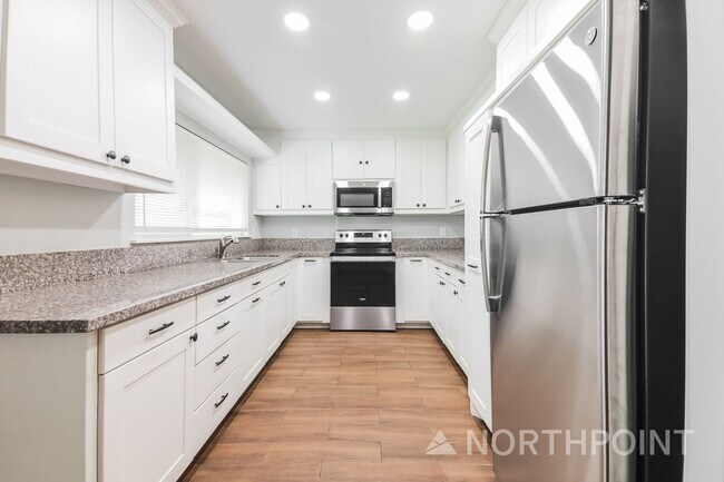 Building Photo - 3 BR/2BA | Newly Renovated Single Family Home | With Garage| Spacious Layout & Modern Upgrades!