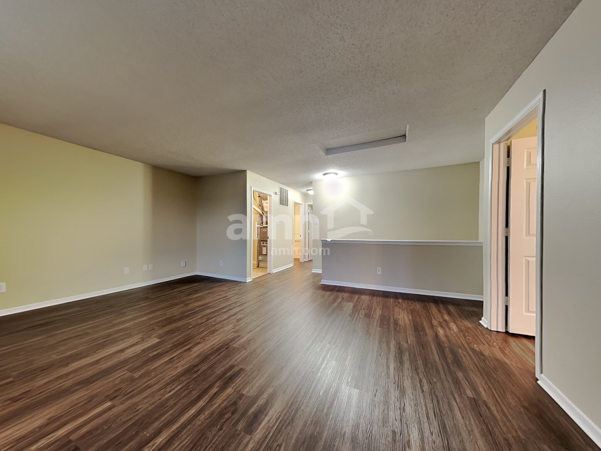Building Photo - 15135 Fawn Hollow Ln