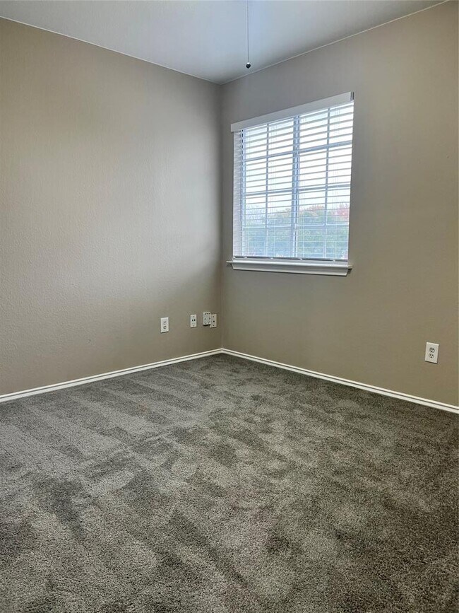 Building Photo - 17406 Toyahville Trail