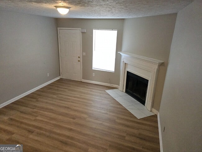 Building Photo - 210 Sabal Dr