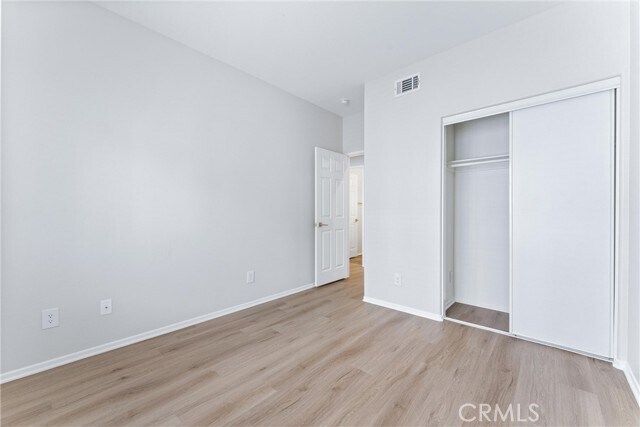 Building Photo - 23 Anana