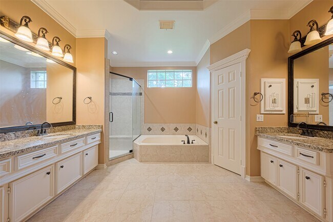Building Photo - 3665 Maranatha Dr