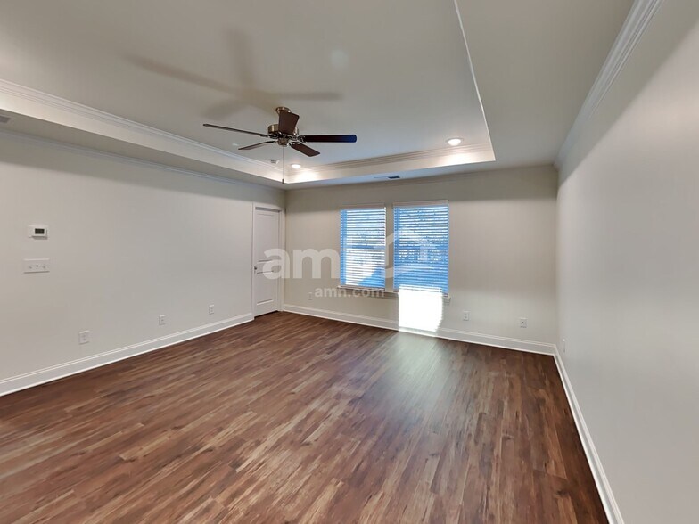 Building Photo - 30 Pecan Dr