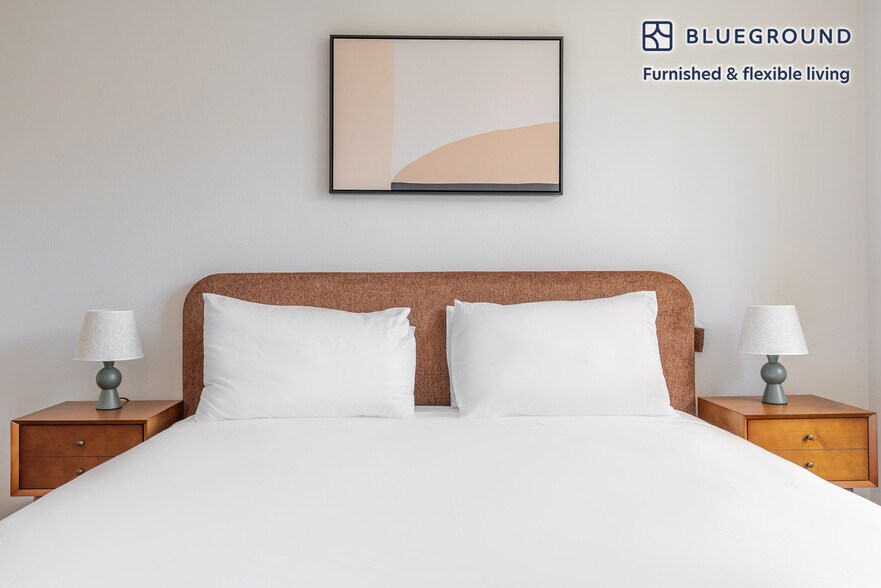 Building Photo - 650 E Capitol Ave