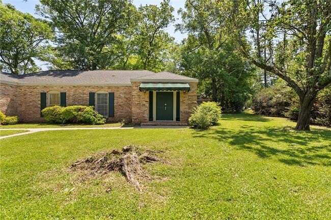 Primary Photo - 2825 Cottage Hill Rd
