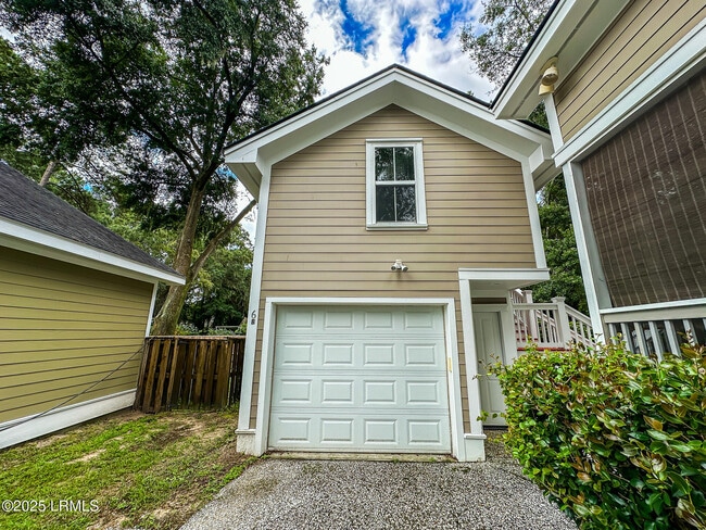 Primary Photo - 6 Carolina Village Cir
