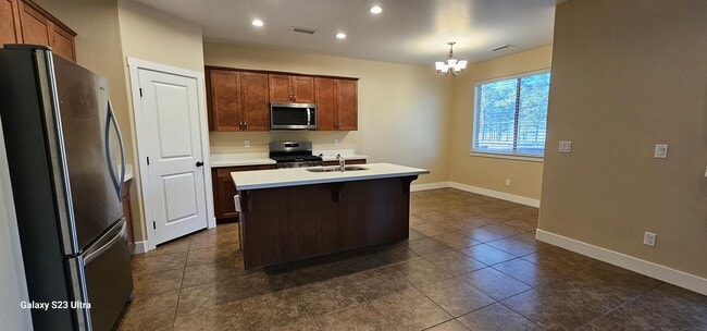 Building Photo - 3556 W Altair Way