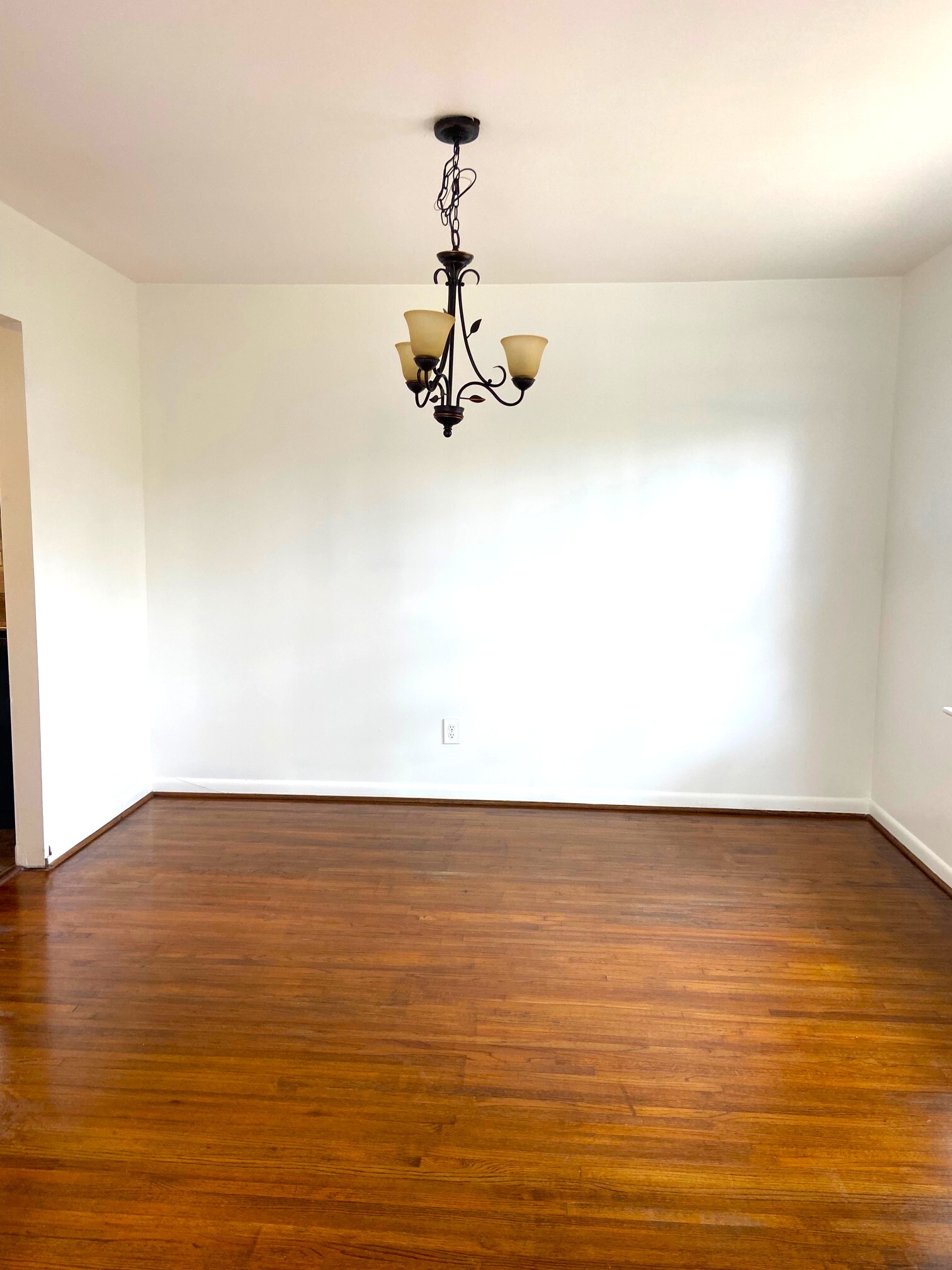 Building Photo - 1826 Eastridge Dr