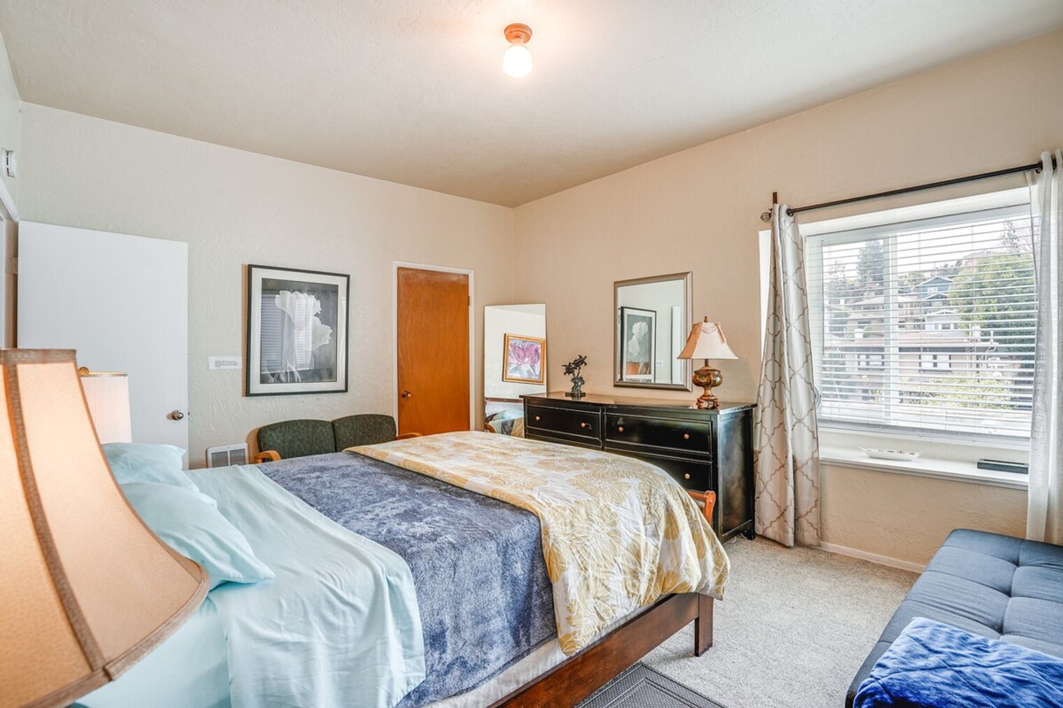 Building Photo - 3600 Grand Ave