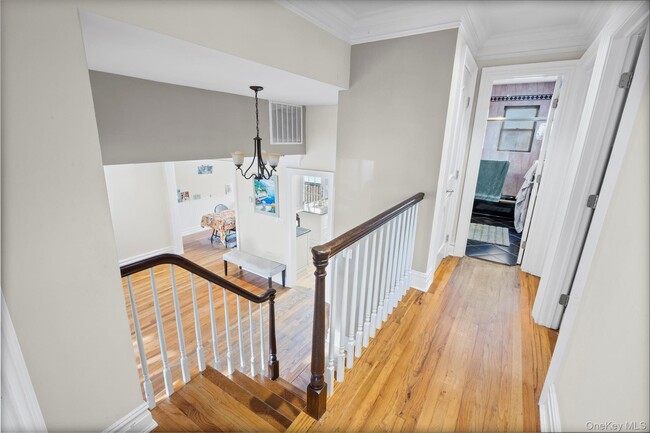 Building Photo - 78 Scott St