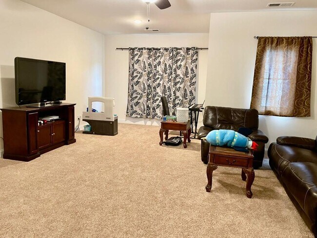 Building Photo - 10359 Paper Birch Dr