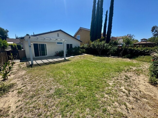 Building Photo - Lovely 3 bedroom single level home in Miss...
