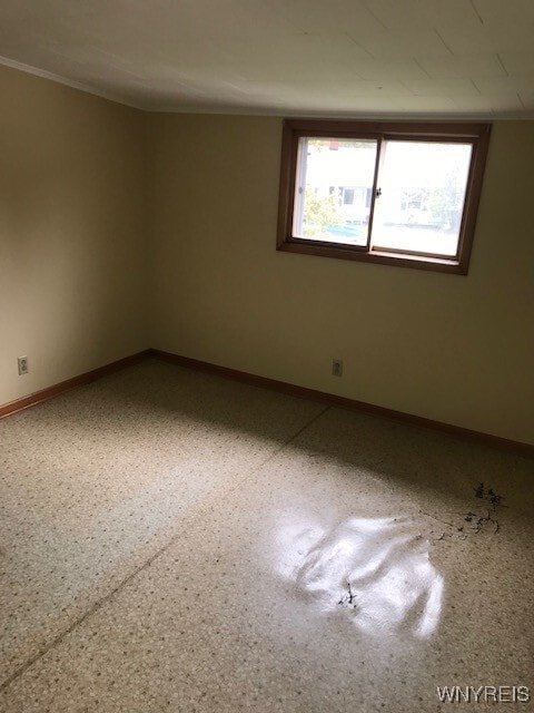 Building Photo - 17 Starcrest Dr