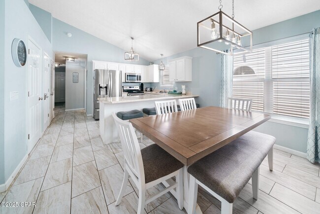 Building Photo - 11810 Cabana Ct