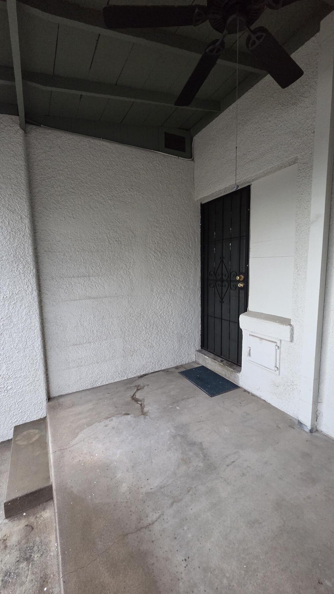 Back Patio - 819 N 5th Ave