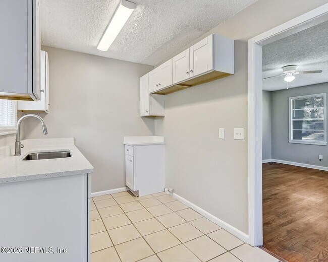 Building Photo - 1901 Pullman Ct