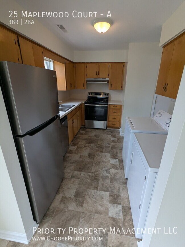 Building Photo - 25 Maplewood Ct