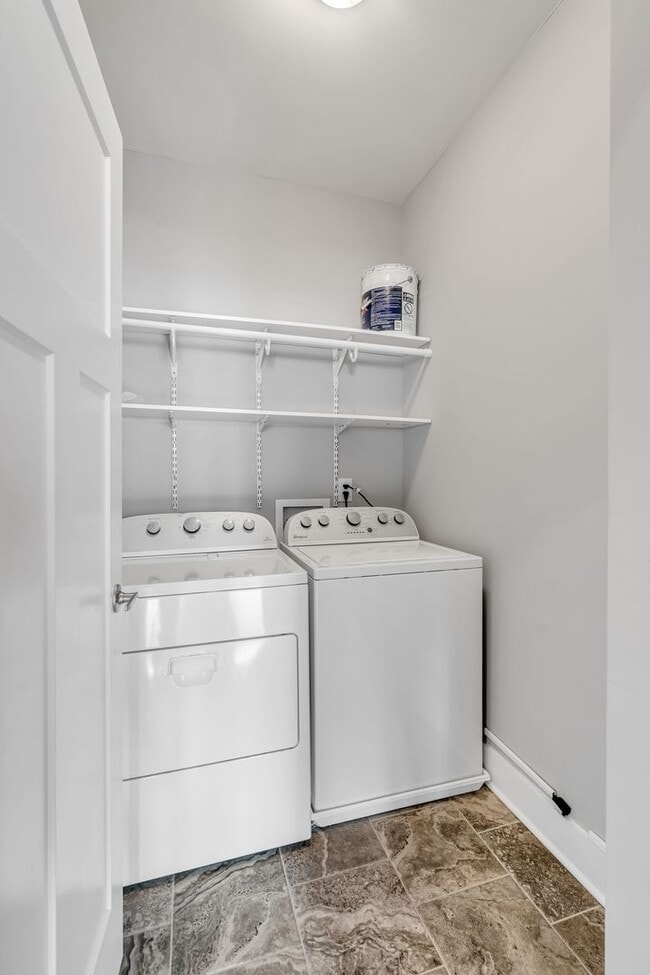 Building Photo - 4 BR, two-story rental with finished basement in WEHO!
