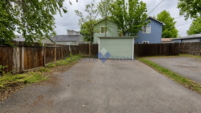 Building Photo - Charming Updated Home in Boise!