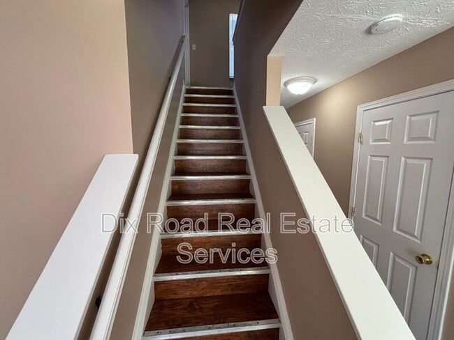 Building Photo - 6729 Fayetta Dr