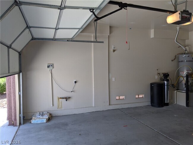 Building Photo - 7437 Ravines Ave