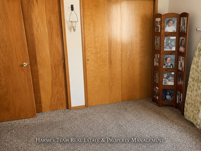 Building Photo - Spacious Home with Mountain Views & Finished Basement