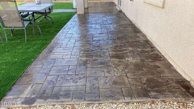 Building Photo - 14837 Hunters Grove Ave