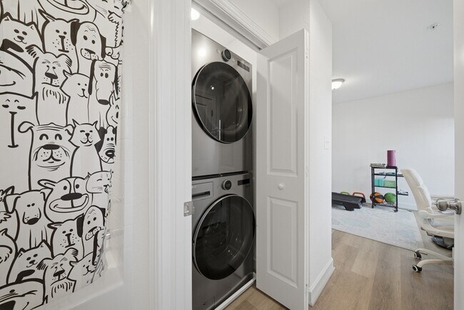 Building Photo - 4331 Pinter Ln