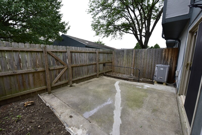 Building Photo - 1030 Galliton Ct