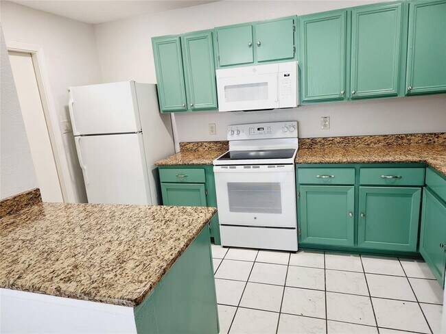 Building Photo - 23503 Prairie Bird Dr