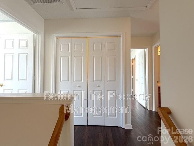 Building Photo - 8821 Cameron Spring Rd