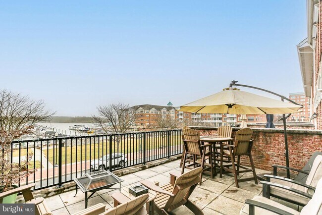 Building Photo - 568 Marina Landing Ln