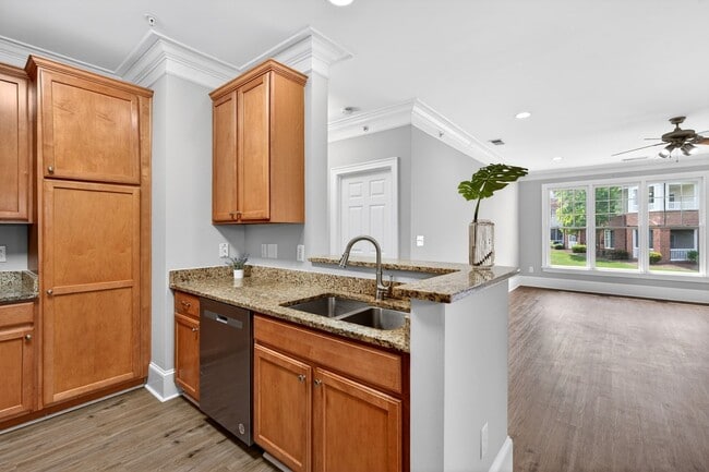 Building Photo - Tons of Upgrade! Beautiful 2 Bedroom, 2.5 Bath Condo in Waterford@ Cary Park, Available Now!