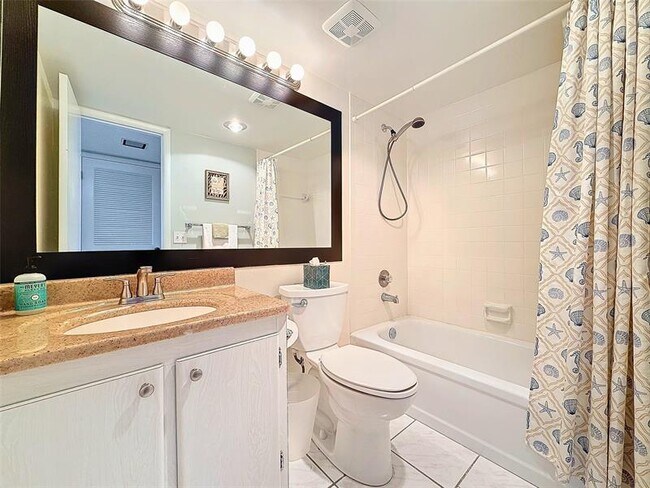 Building Photo - 2309 S Cypress Bend Dr