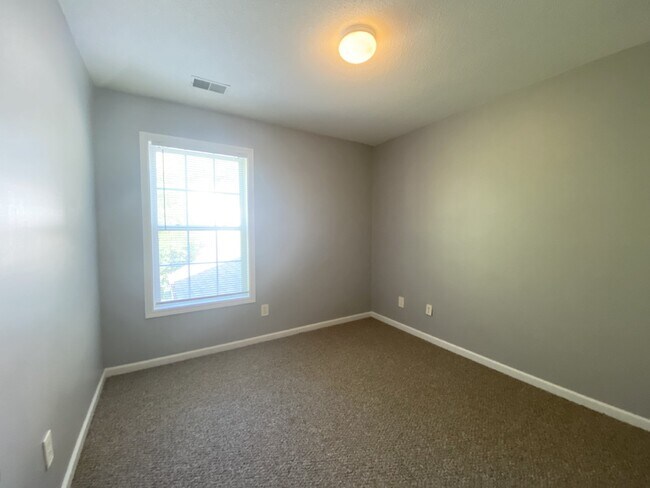 Building Photo - Spacious, Four Bedroom Home in The Farm!