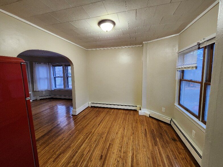 Building Photo - 121 McKinley Pkwy