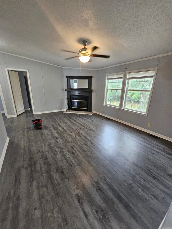 Building Photo - 3345 Confederate Dr
