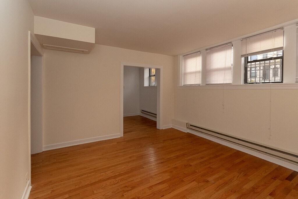 Building Photo - 3810 N Fremont St