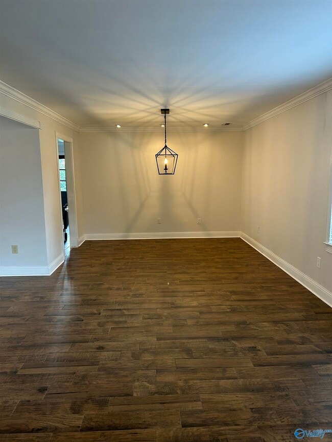 Building Photo - 2327 Quince Dr SE