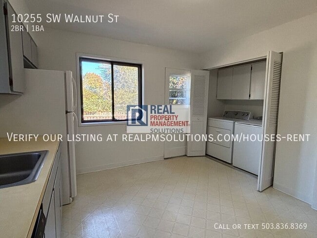 Building Photo - 10255 SW Walnut St