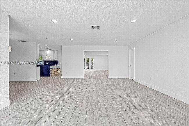 Building Photo - 9021 NW 7th Ct