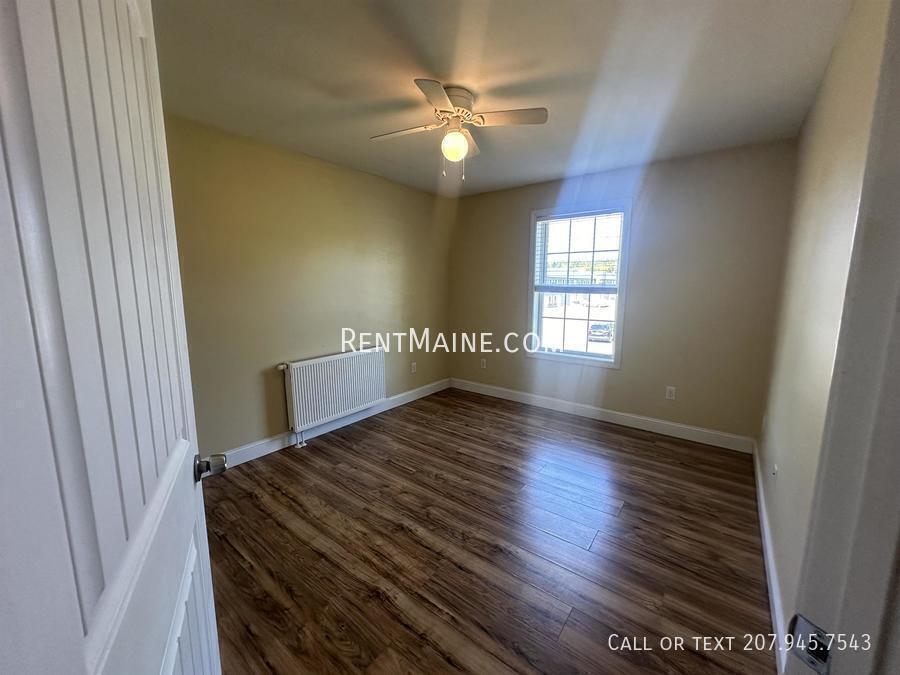 Building Photo - 31 Basketball Ct