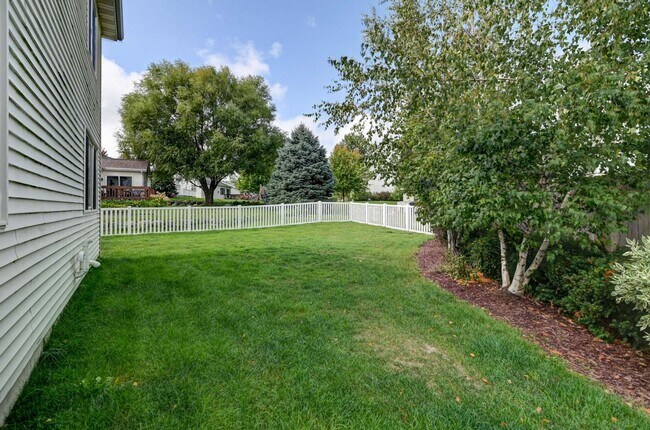 Building Photo - 1398 Prairie Rose Dr