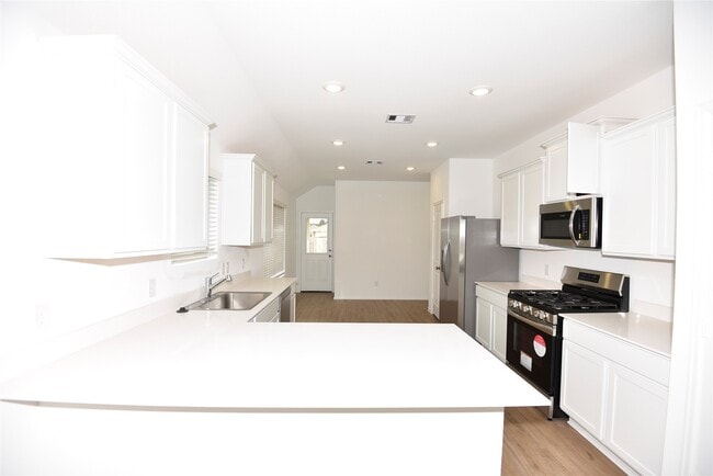 Building Photo - 21562 Casavatore Dr